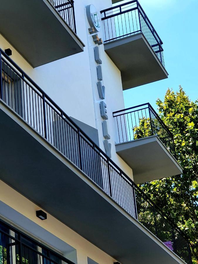 Hotel Lively